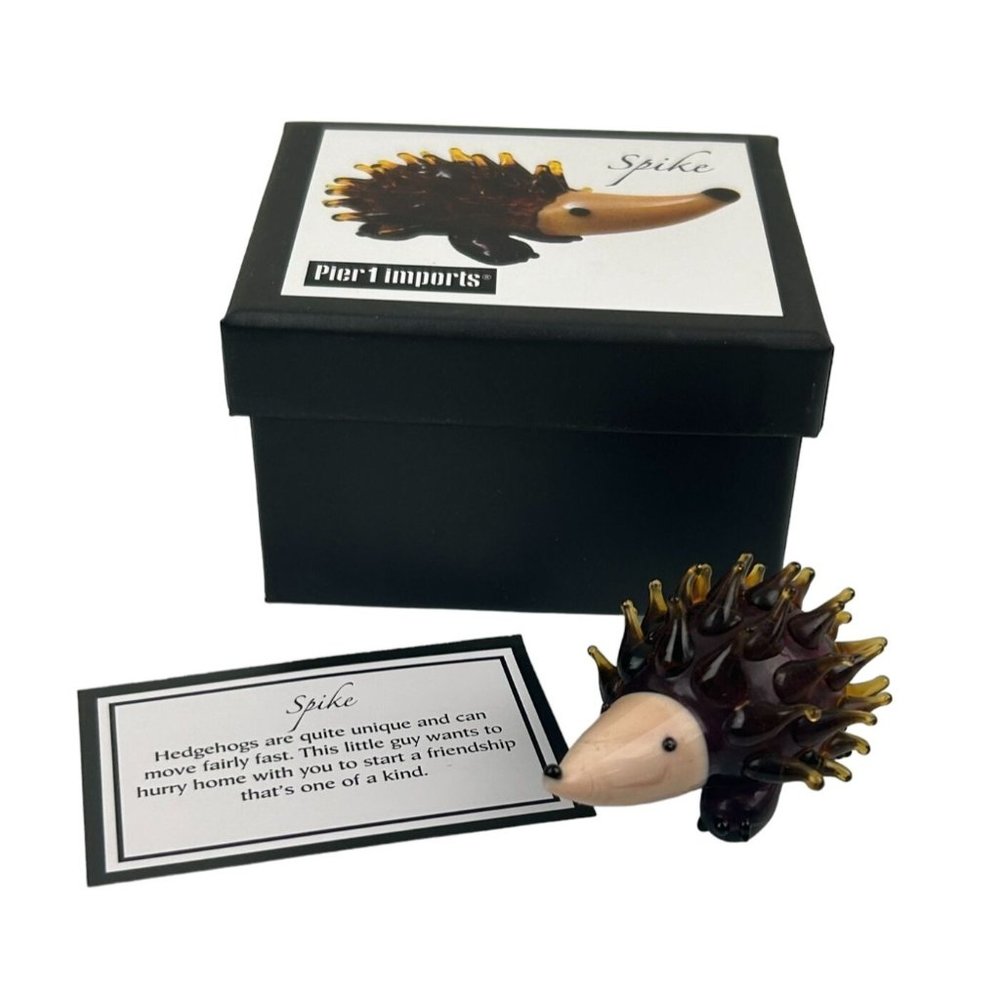 Pier 1 Spike the Hedgehog Small Art Glass Animal Figure Home Decor Boxed Gift